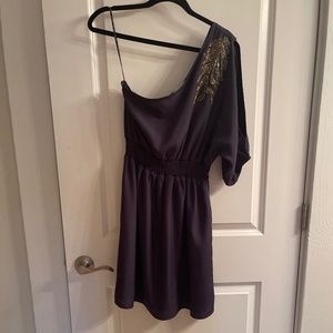 One shoulder dress